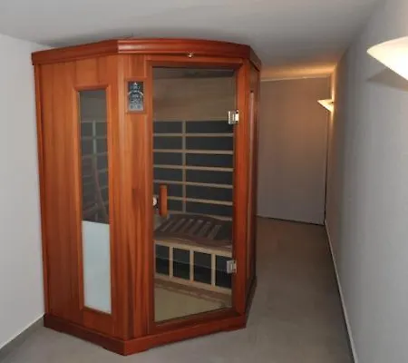 Traumwohnung 1 Eg アパート *